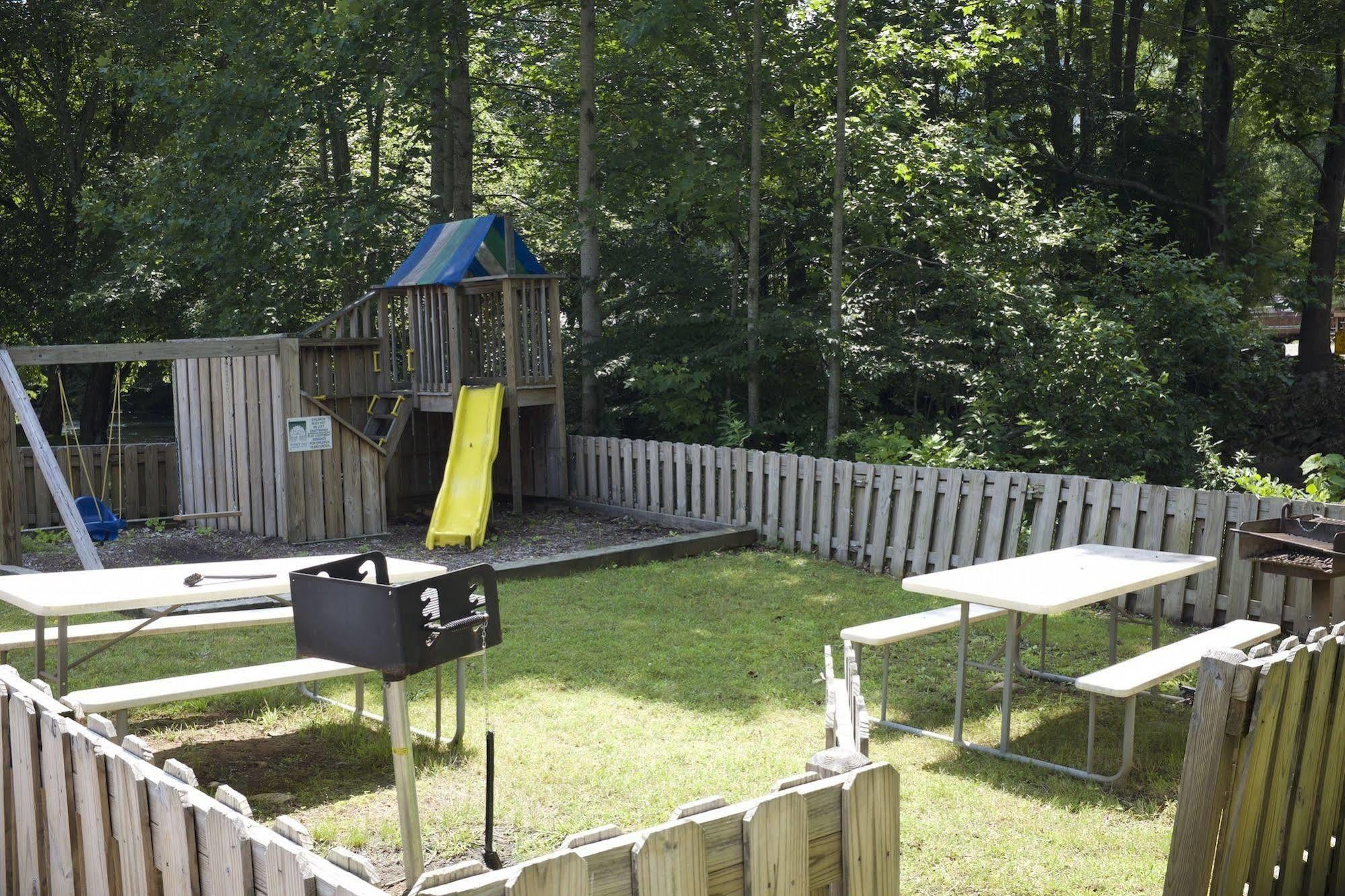Peppertree Maggie Valleyアパートホテル エクステリア 写真